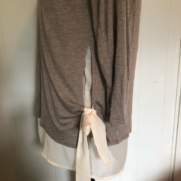 Lauren Conrad blouse - Picture 4 of 7